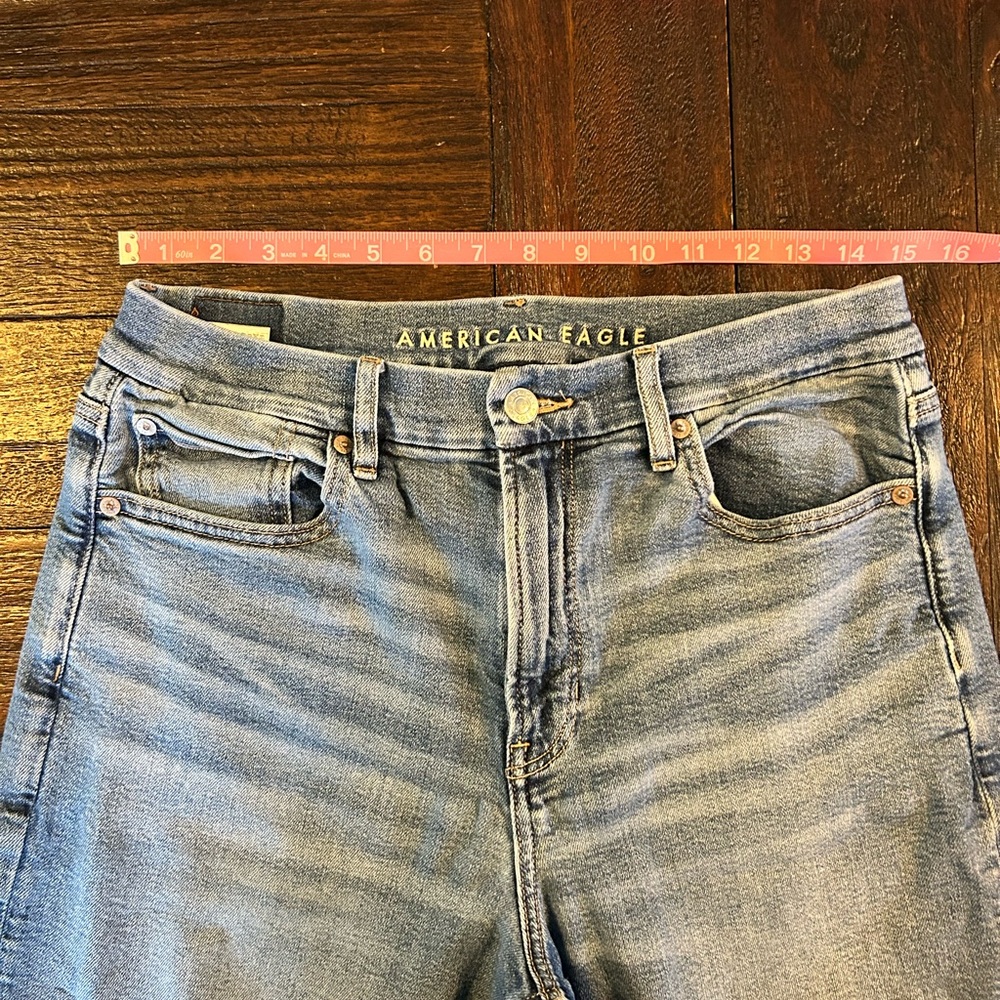 American Eagle Curvy Super High-Rise Baggy Straight Light Blue Denim Jeans - Picture 3 of 10